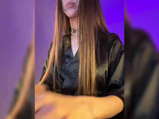 SweetIra webcam