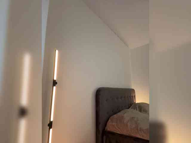 SweetIra webcam