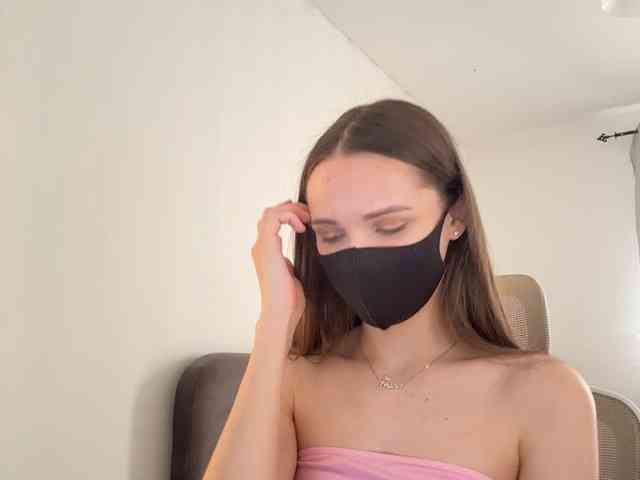 SweetIra webcam