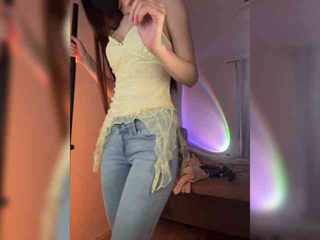 SweetIra webcam