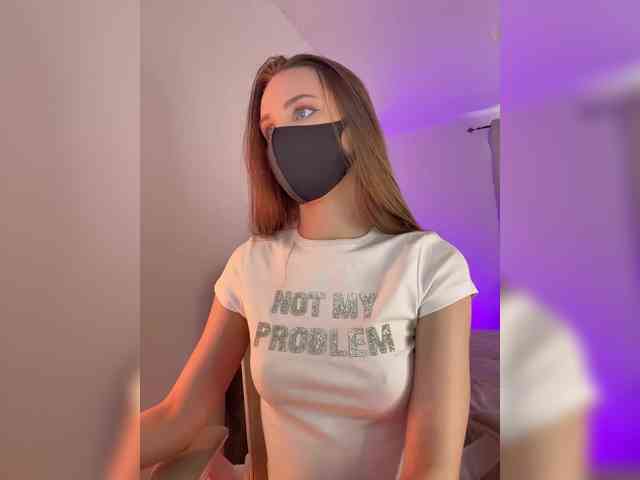 SweetIra webcam
