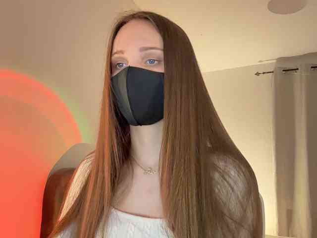 SweetIra webcam