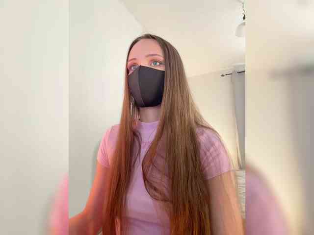 SweetIra webcam