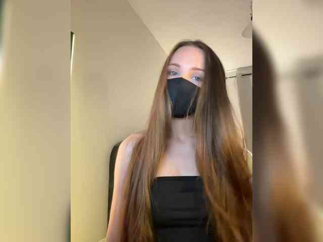 SweetIra webcam
