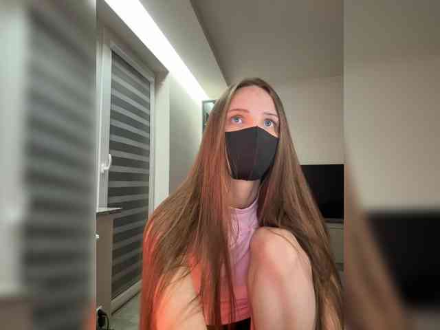SweetIra webcam