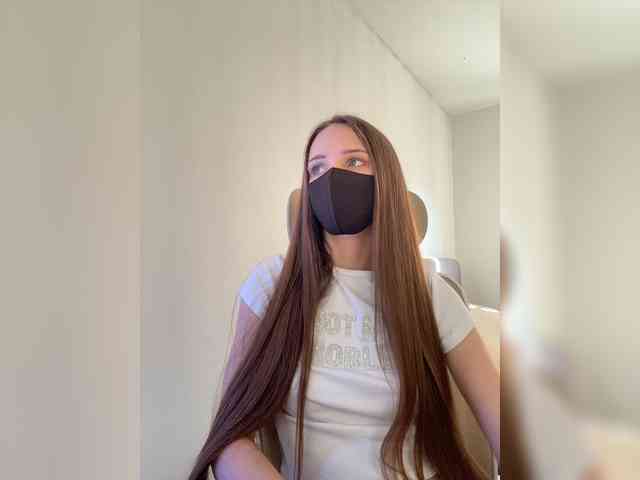 SweetIra webcam
