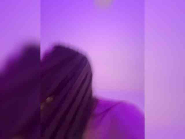 SweetIra webcam