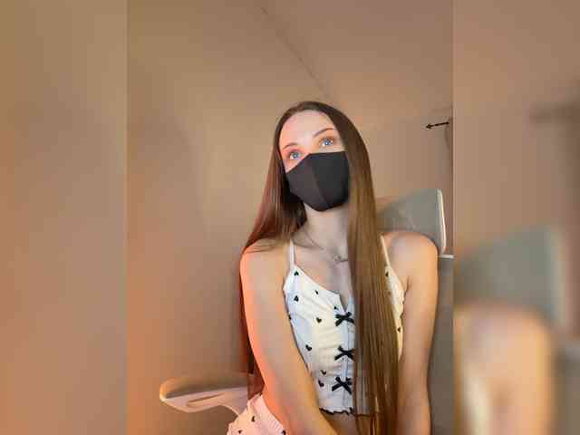 SweetIra webcam