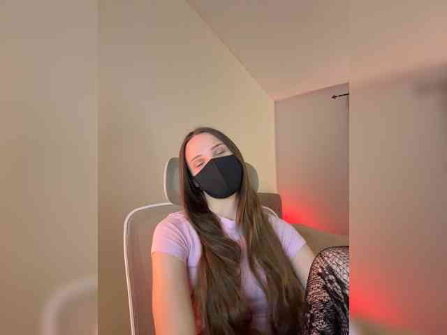 SweetIra webcam