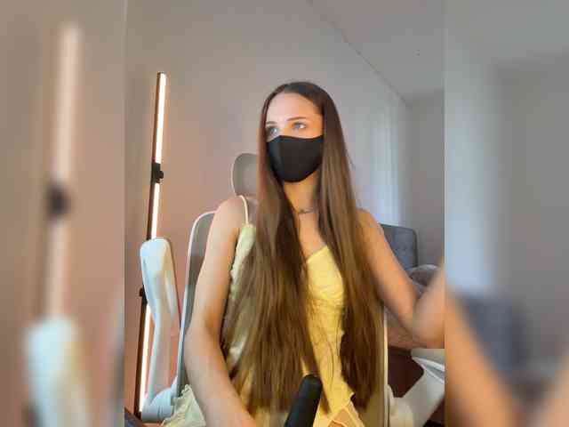 SweetIra webcam