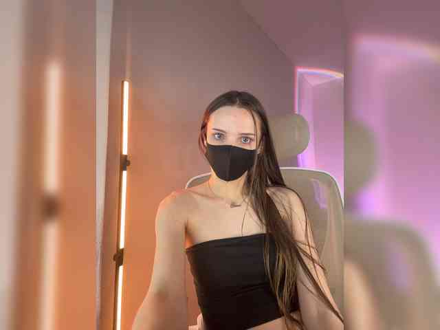 SweetIra webcam