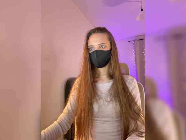 SweetIra webcam