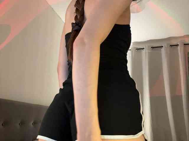 SweetIra webcam