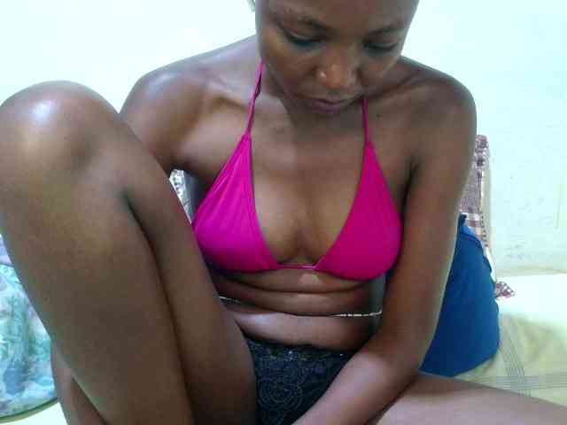 sexy-marianah Live Webcam on BongaCams