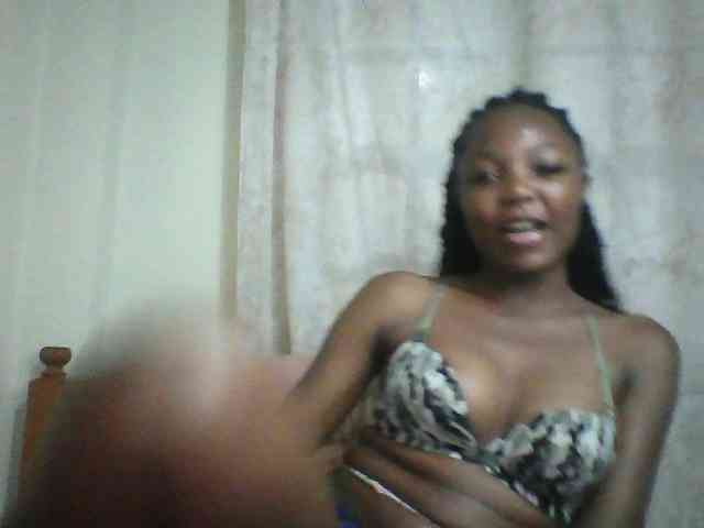 sexy-marianah webcam