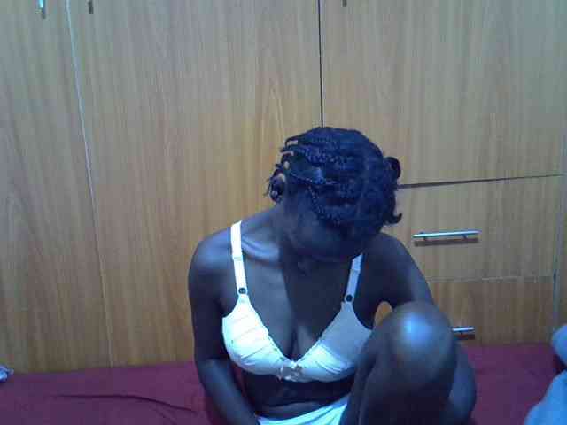 Ebonytrendy webcam