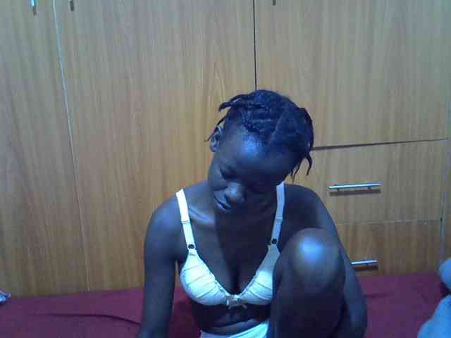 Ebonytrendy webcam