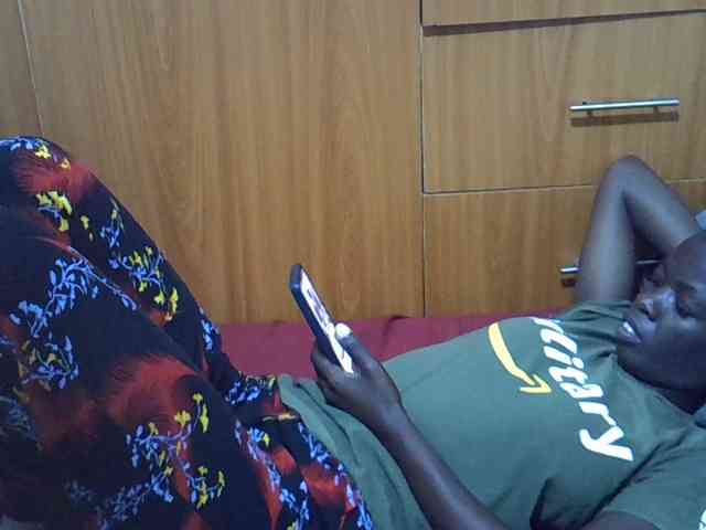 Ebonytrendy webcam