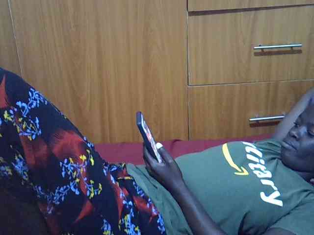 Ebonytrendy webcam