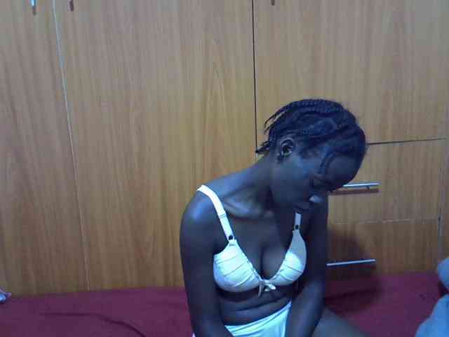 Ebonytrendy webcam
