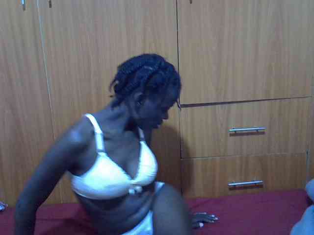 Ebonytrendy webcam