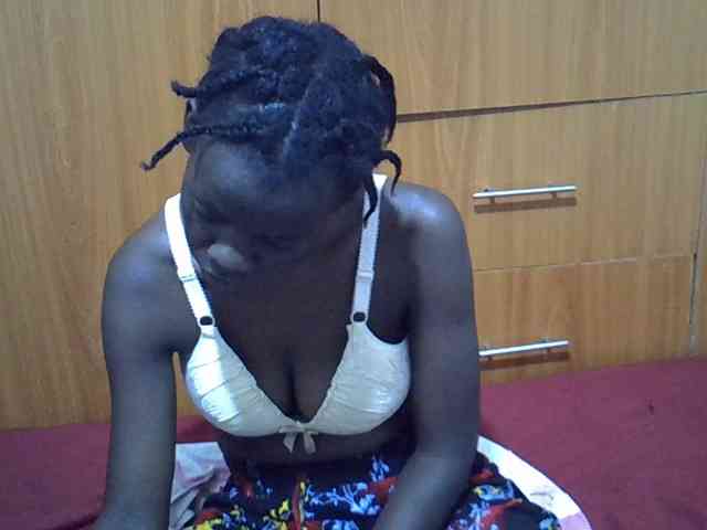 Ebonytrendy webcam