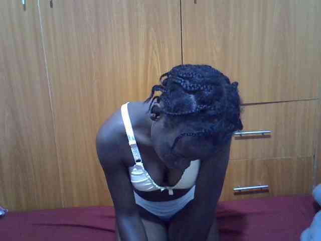 Ebonytrendy webcam