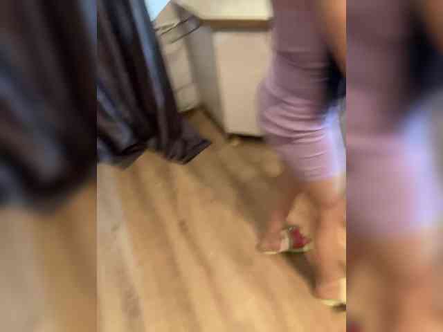MiniGirl27 webcam