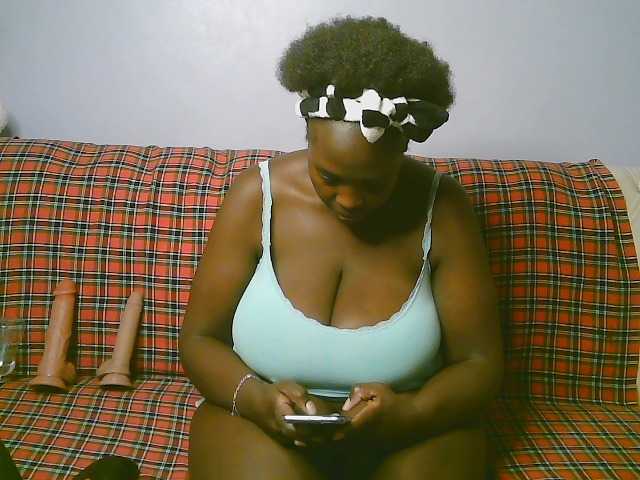 Prettycarl257-1 live webcam show