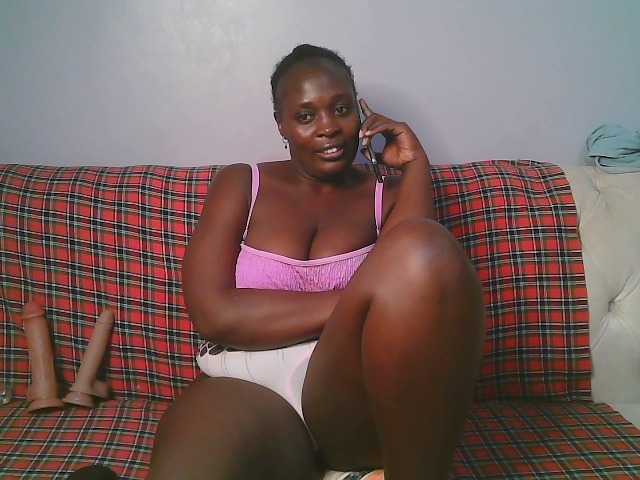 Prettycarl257-1 live cam on BongaCams