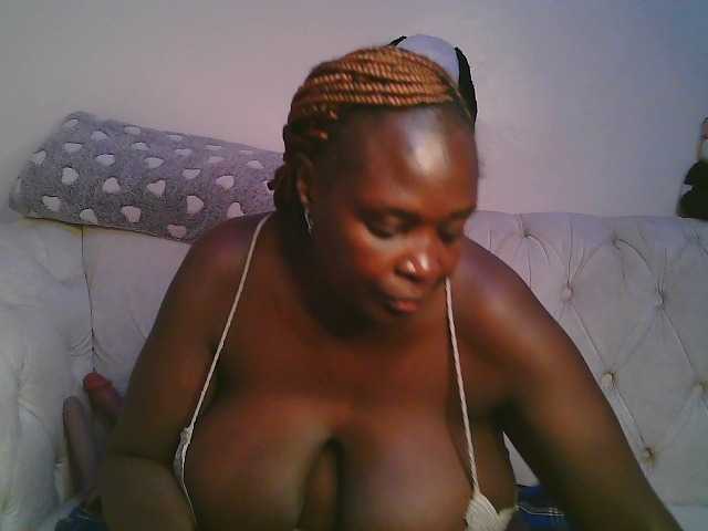 Prettycarl257-1 live cam on BongaCams