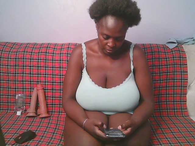Prettycarl257-1 live webcam show