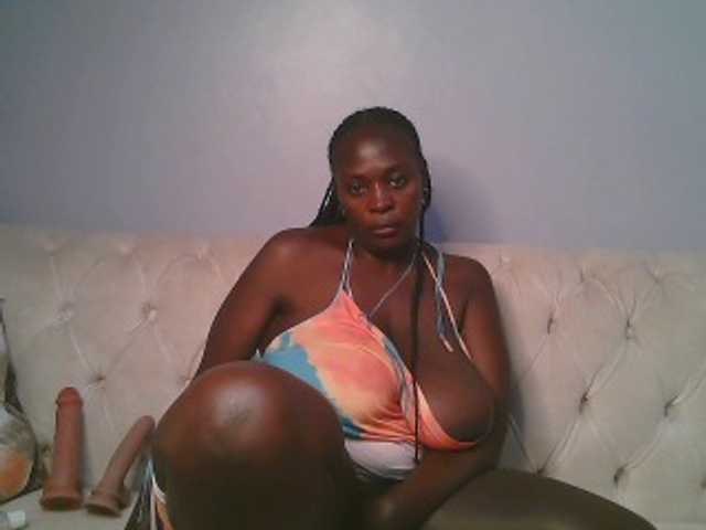 Prettycarl257-1 live cam on BongaCams