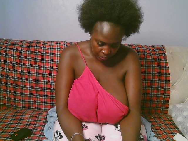 Prettycarl257-1 live cam on BongaCams