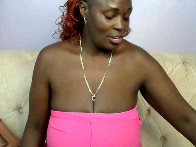 Prettycarl257-1 webcam