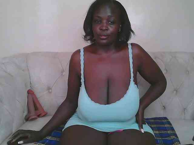 Prettycarl257-1 webcam