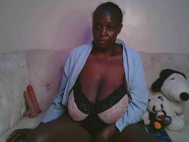 Prettycarl257-1 webcam