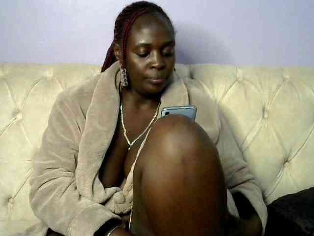 Prettycarl257-1 webcam