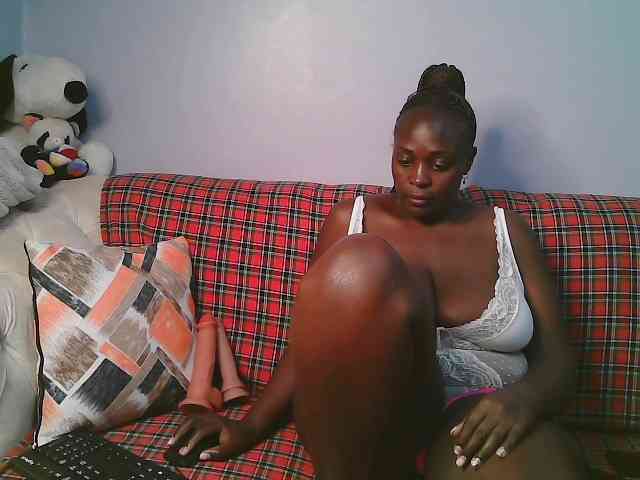 Prettycarl257-1 webcam