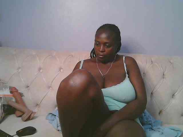Prettycarl257-1 webcam
