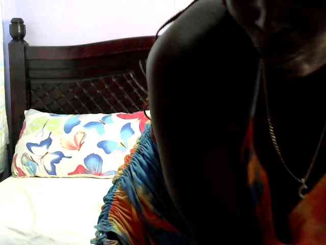Prettycarl257-1 webcam