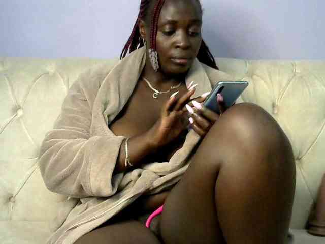 Prettycarl257-1 webcam