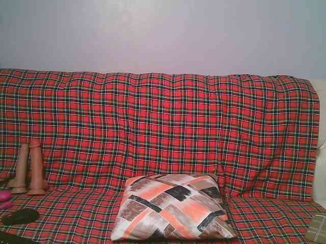 Prettycarl257-1 webcam