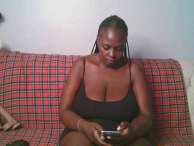 Prettycarl257-1 webcam