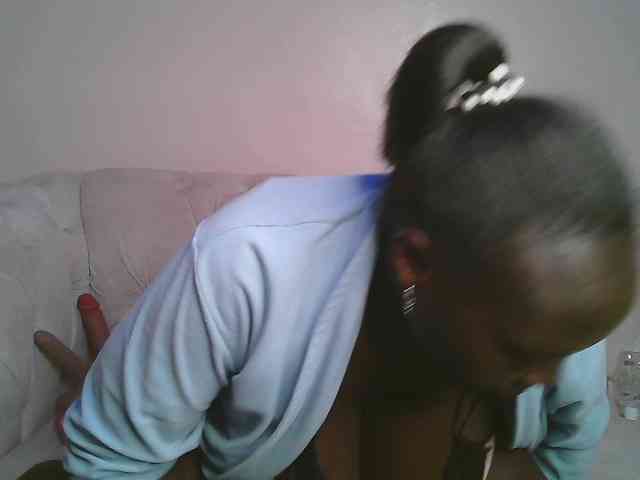 Prettycarl257-1 webcam