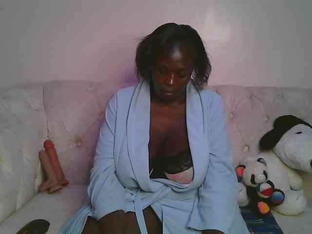 Prettycarl257-1 webcam