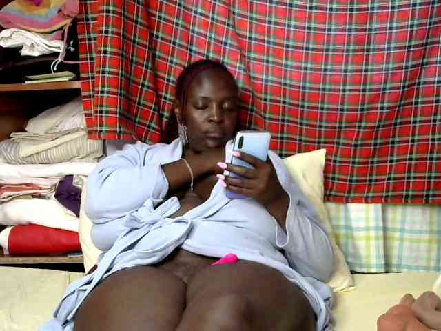 Prettycarl257-1 webcam