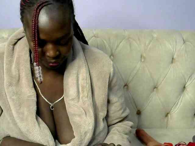 Prettycarl257-1 webcam