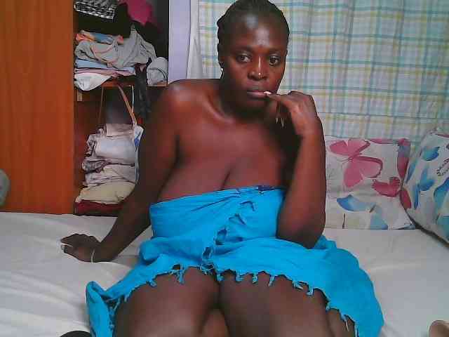 Prettycarl257-1 webcam