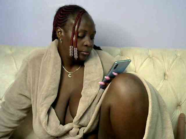 Prettycarl257-1 webcam